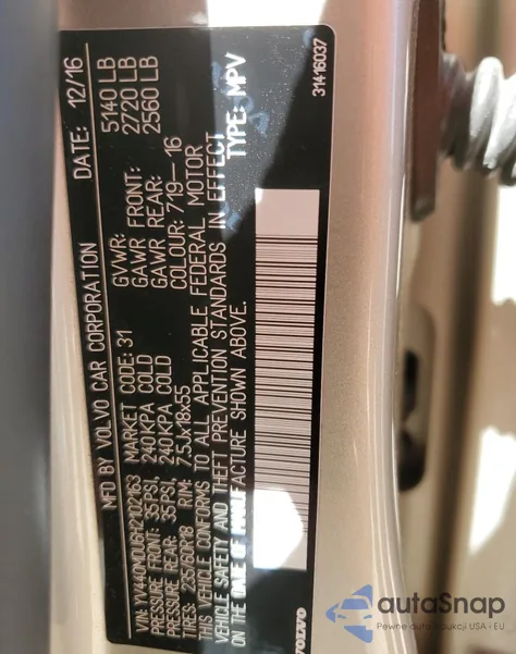 2017 Volvo Xc60 T5 Inscription z USA, uszkodzony, nr VIN YV440MDU6H2102163